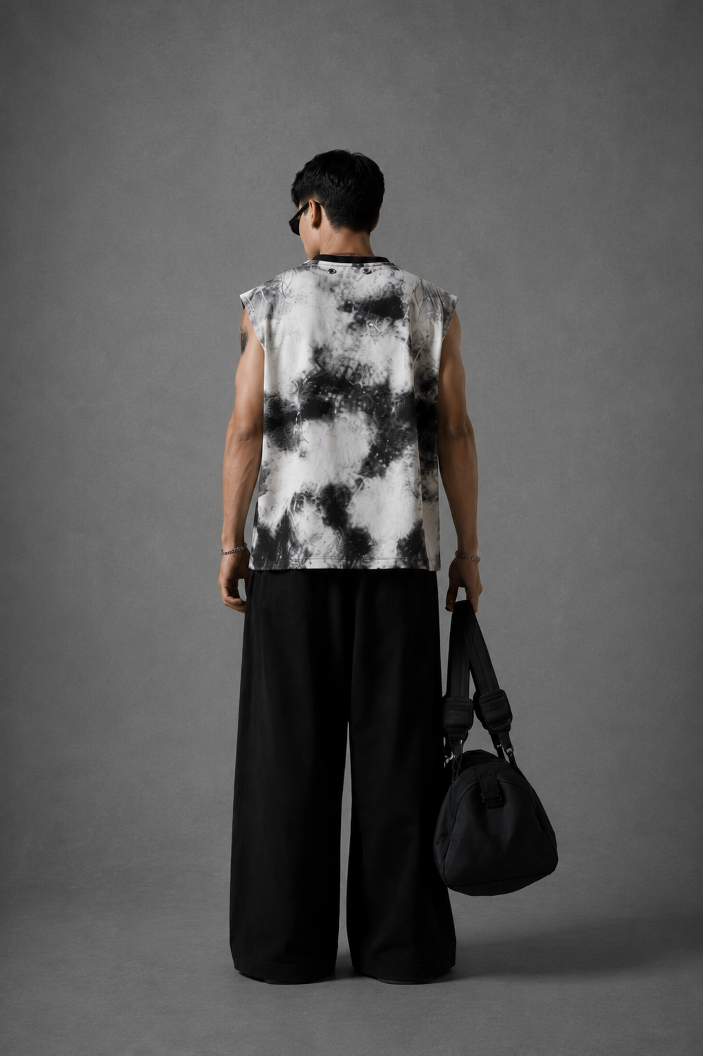 Enchantment Chain Sleeveless Tee